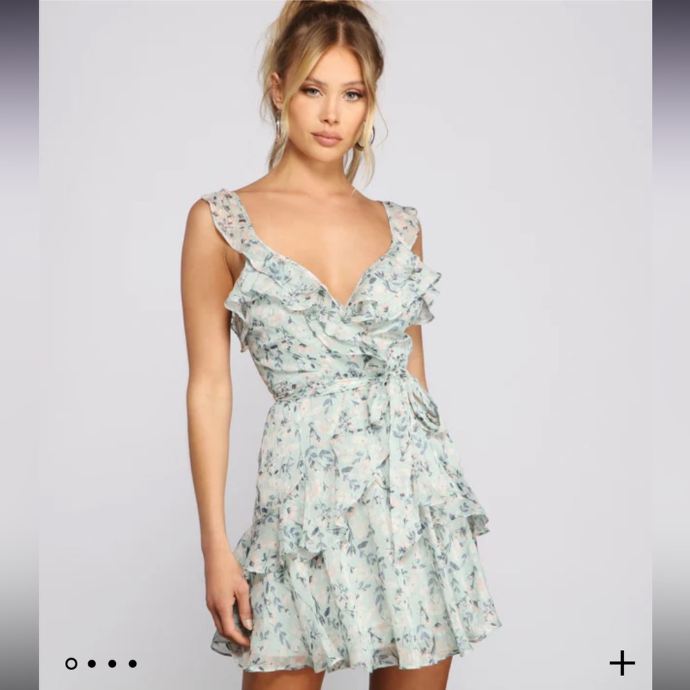 WINDSOR Romantic Floral Ruffled Chiffon Skater Dress size M